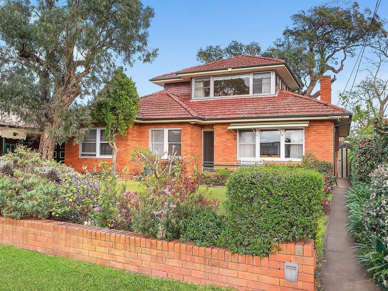 32 Read Street, Blakehurst NSW 2221
