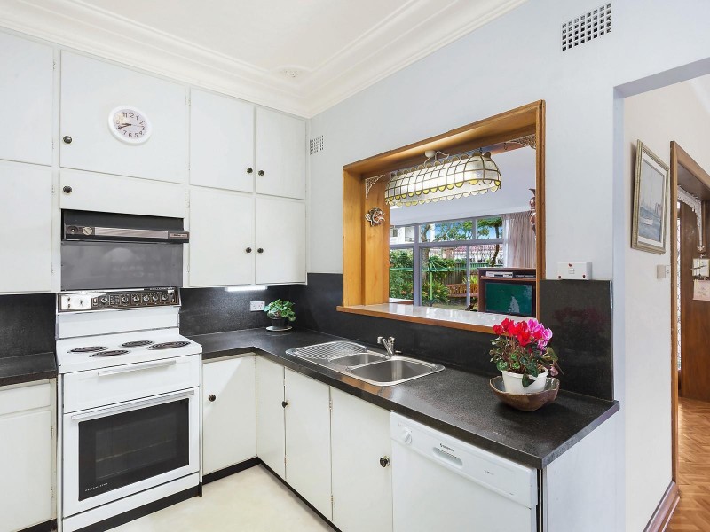32 Read Street, Blakehurst NSW 2221