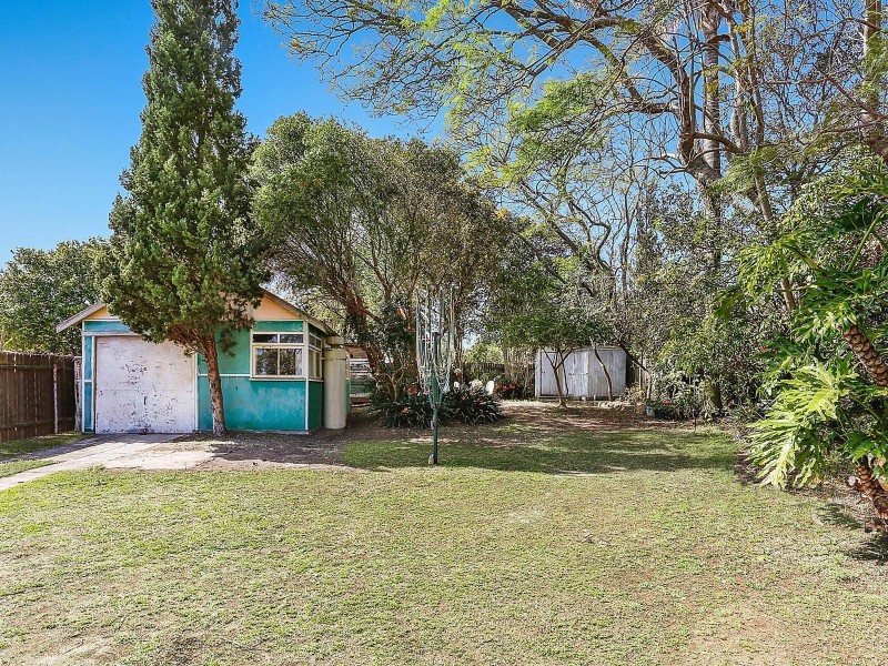 24 Belmore Road, Peakhurst NSW 2210