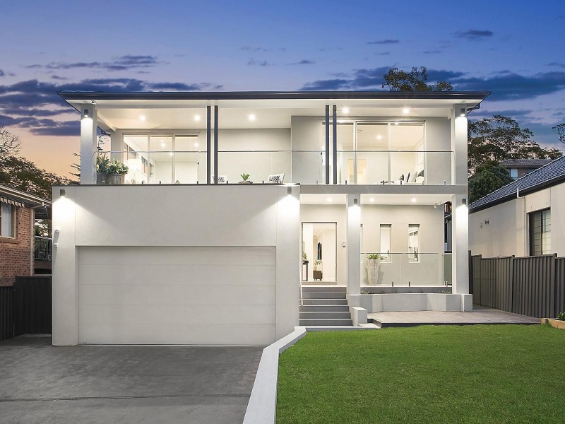 12 Wayne Avenue, Lugarno NSW 2210