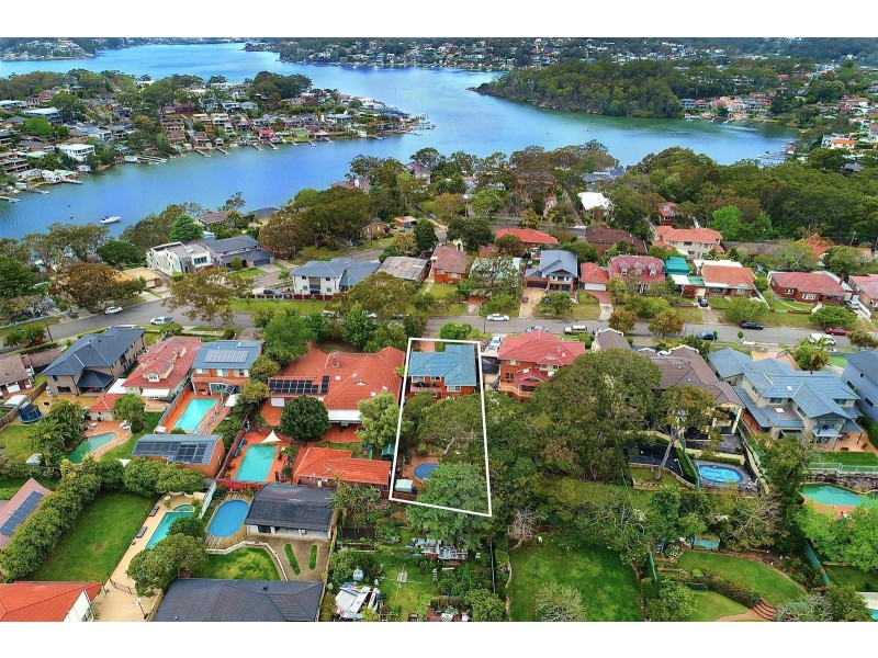 9 Neville Street, Oatley NSW 2223