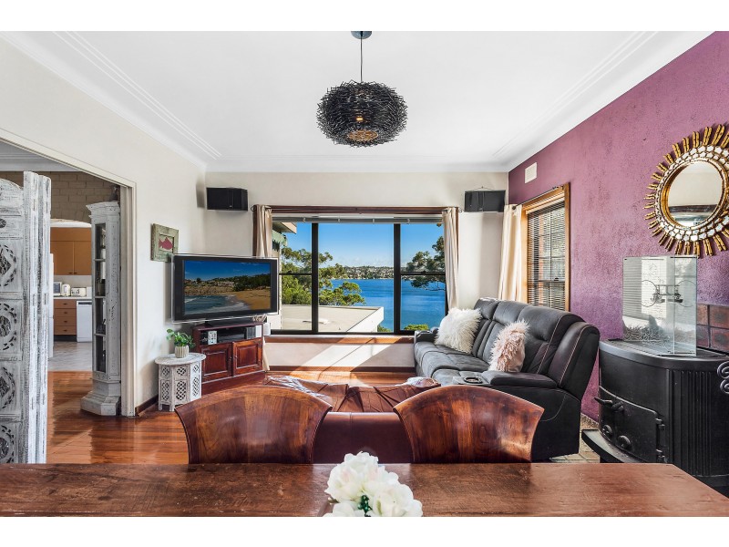 8A Pleasant Way, Blakehurst NSW 2221