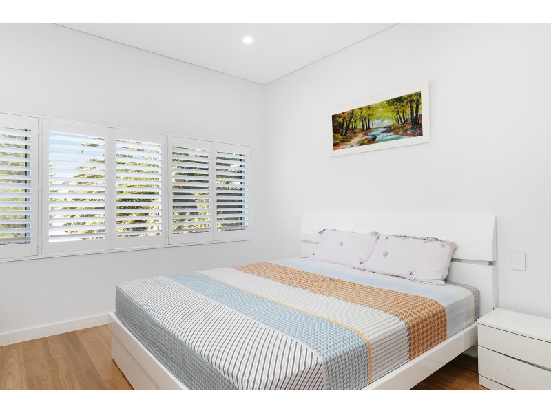 261 Connells Point Road, Connells Point NSW 2221