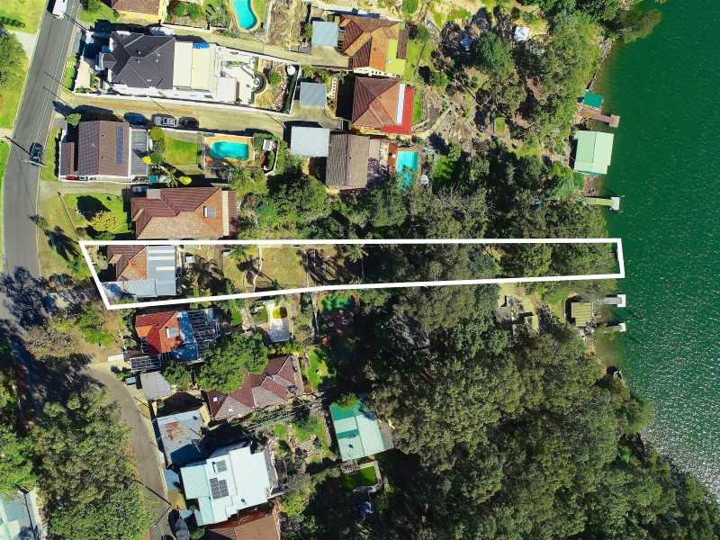 18 Moons Avenue, Lugarno NSW 2210