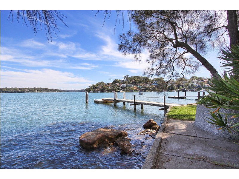 36 Pleasant Way, Blakehurst NSW 2221