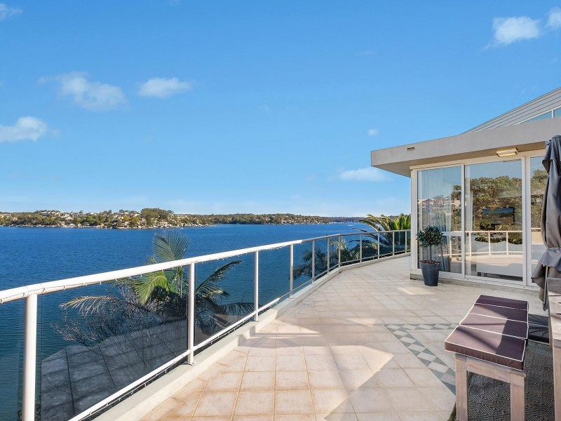 36 Pleasant Way, Blakehurst NSW 2221