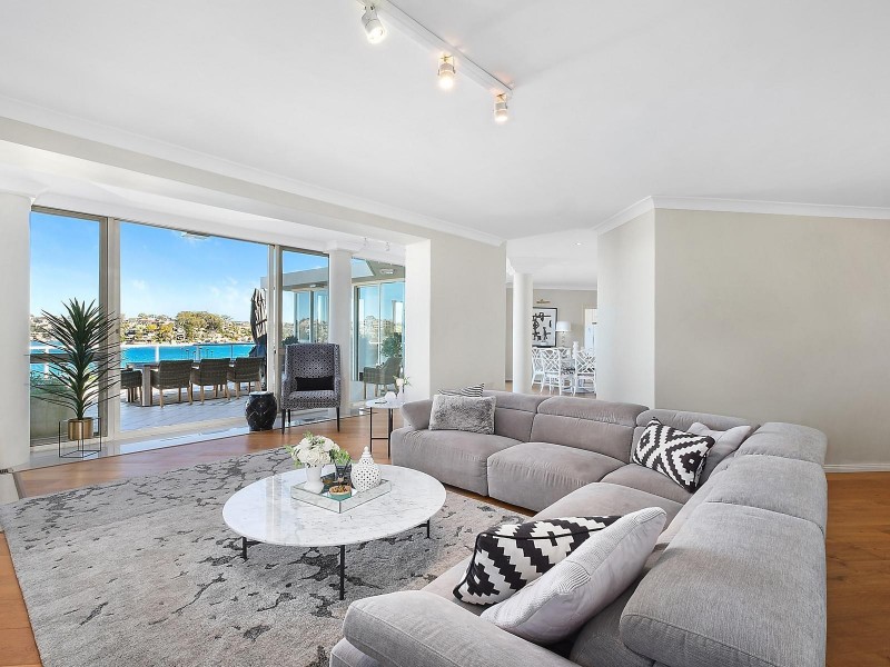 36 Pleasant Way, Blakehurst NSW 2221