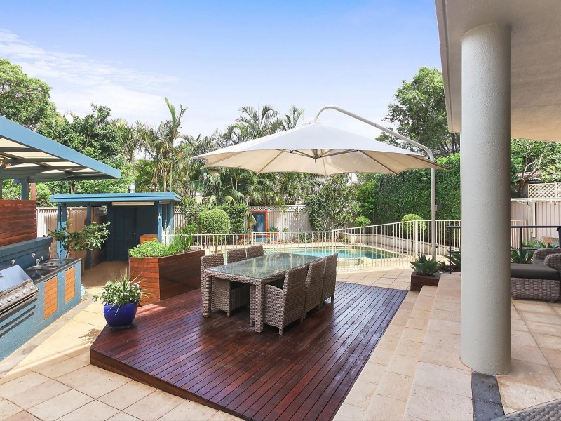 27 Lugarno Parade, Lugarno NSW 2210