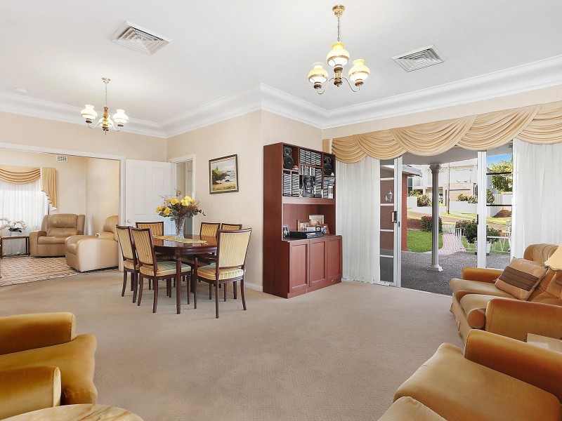 9 West Crescent, Hurstville Grove NSW 2220