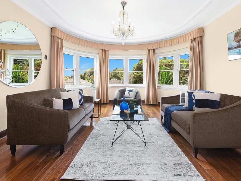 8 Neirbo Avenue, Hurstville NSW 2220