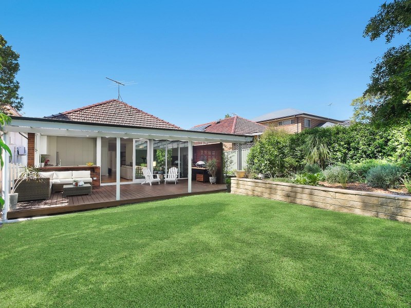 16 Edward Street, Oatley NSW 2223