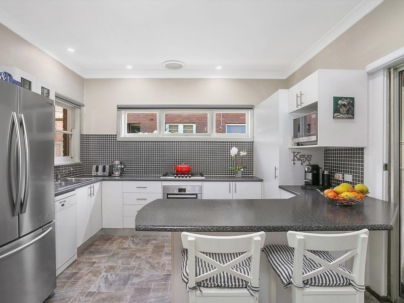 15 Mooral Avenue, Punchbowl NSW 2196