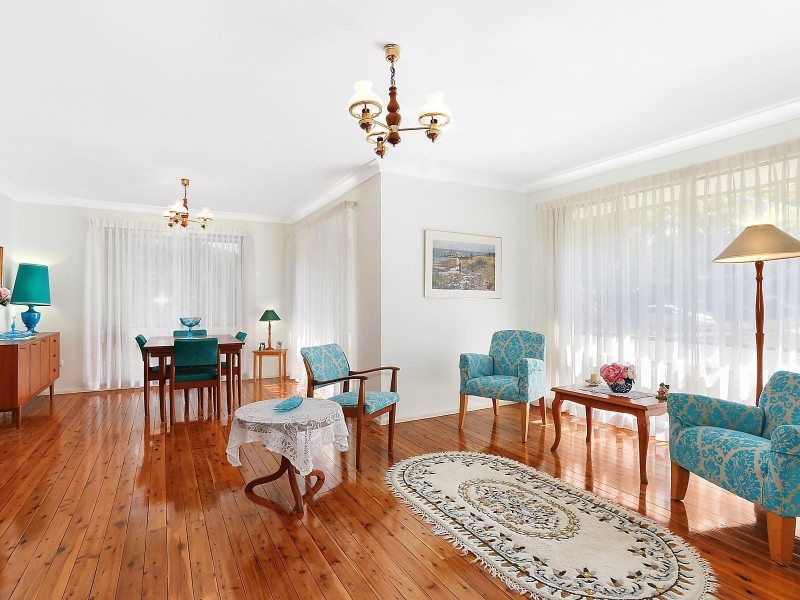 2 Maple Street, Lugarno NSW 2210