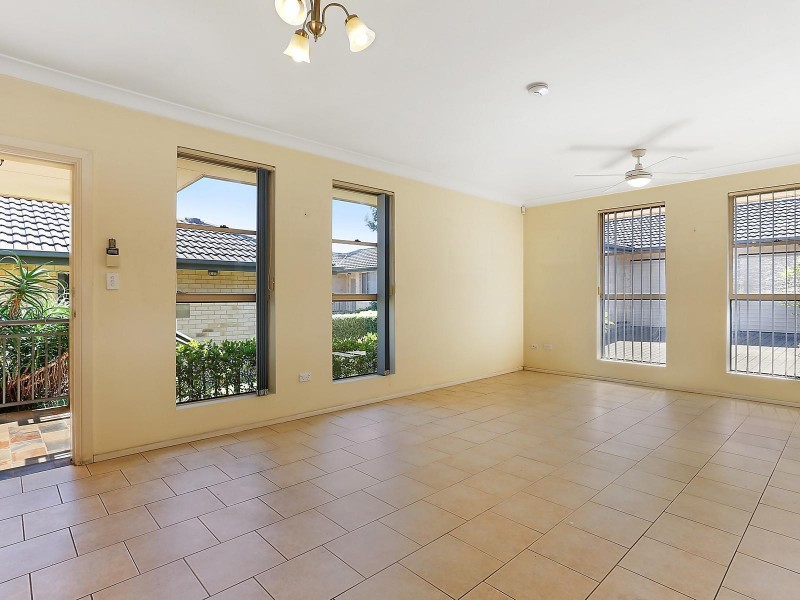 8/68 Bonds Road, Roselands NSW 2196