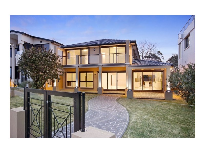 18 Primrose Avenue, Sandringham NSW 2219