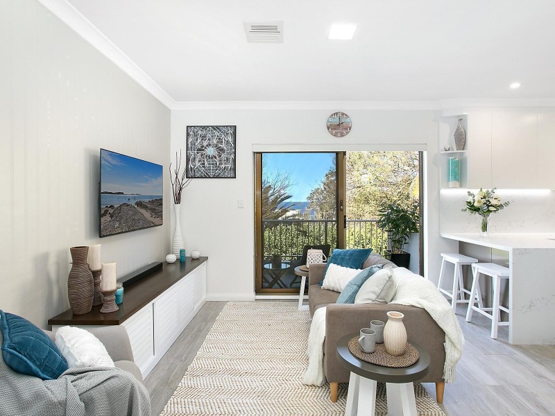 3/156 Ocean Parade, Blue Bay NSW 2261