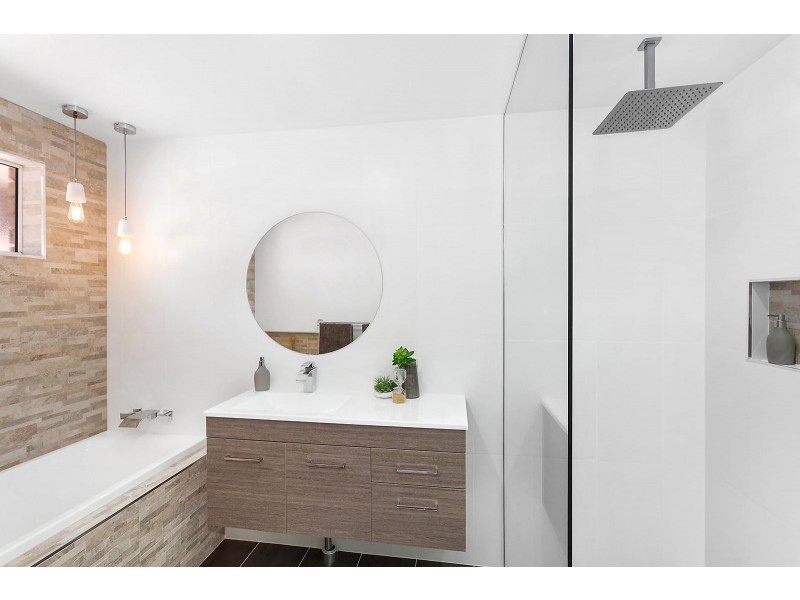 149 Kerry Crescent, Berkeley Vale NSW 2261