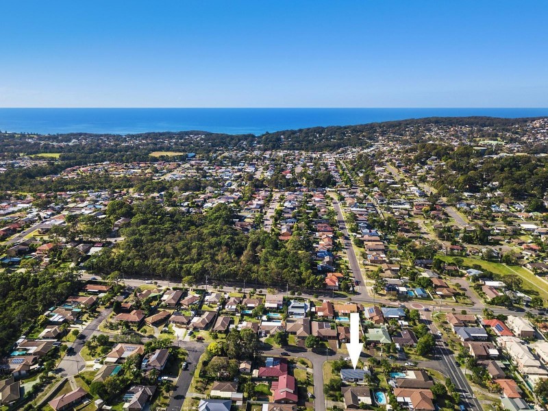 1 Peta Close, Bateau Bay NSW 2261