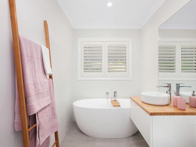 9 Pinetop Avenue, Narara NSW 2250