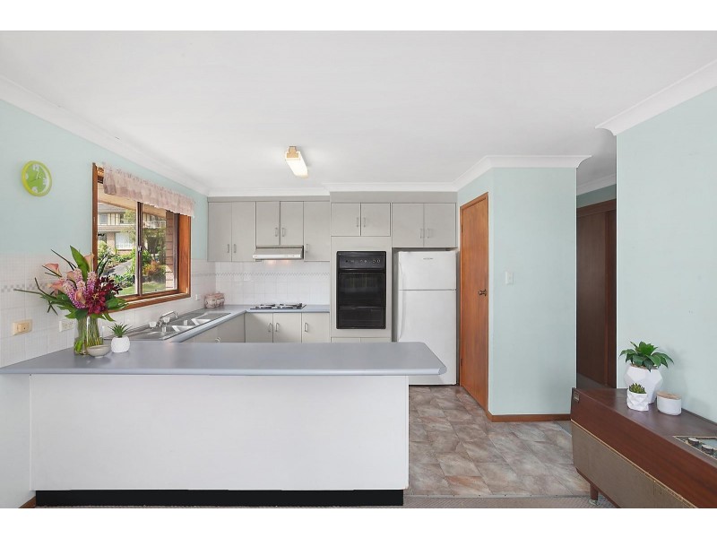 3 Talara Avenue, Bateau Bay NSW 2261