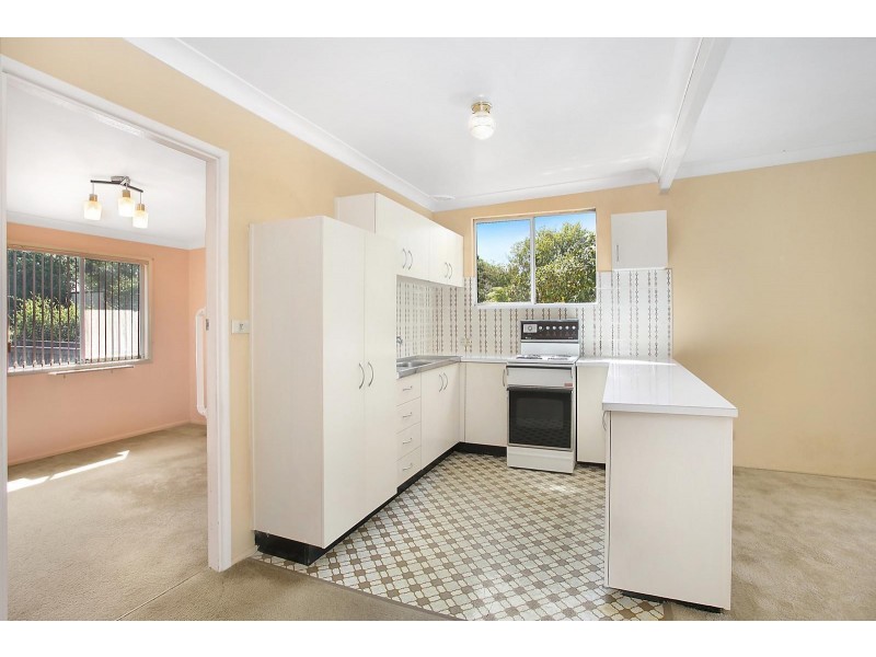 50 Platypus Road, Berkeley Vale NSW 2261