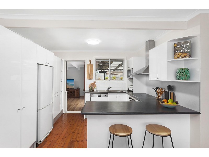 547 The Entrance Road, Bateau Bay NSW 2261