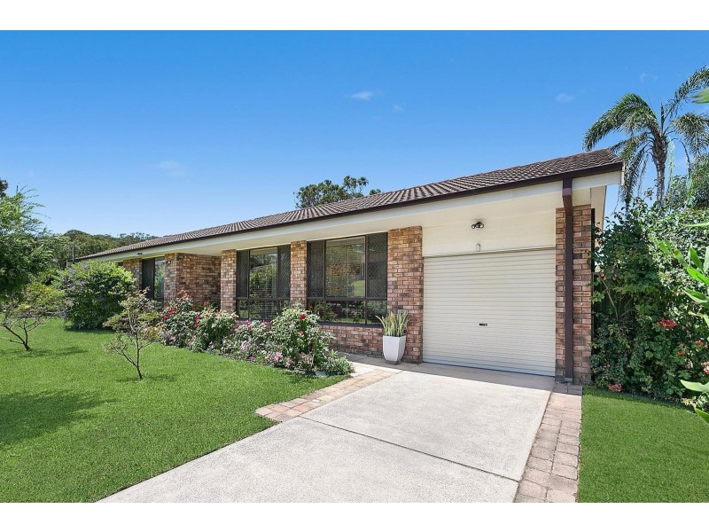 8 Zora Place, Bateau Bay NSW 2261