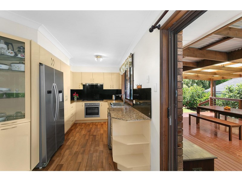 8 Zora Place, Bateau Bay NSW 2261