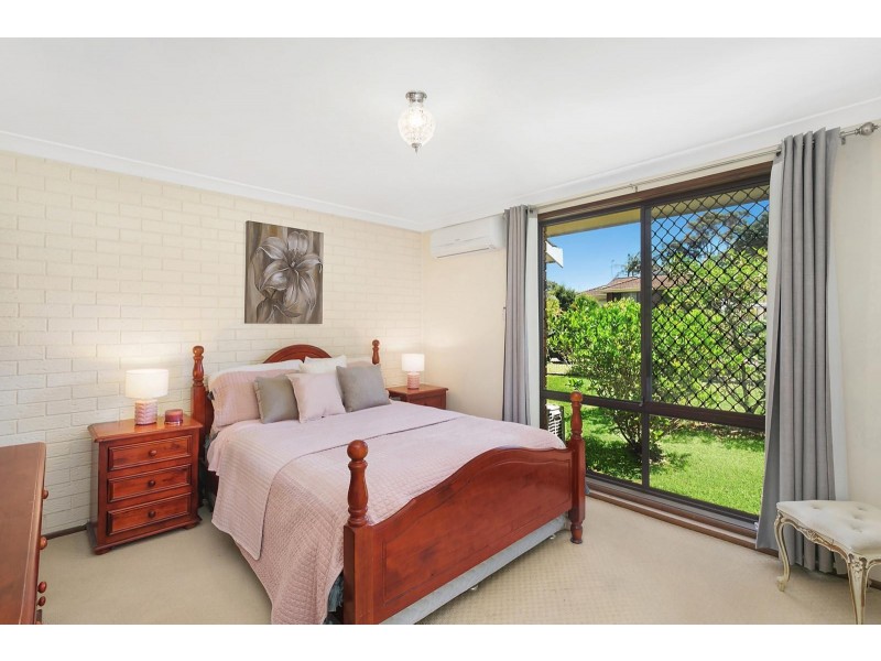 8 Zora Place, Bateau Bay NSW 2261