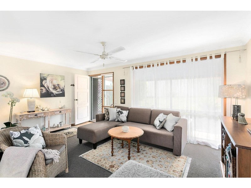 133 Cresthaven Avenue, Bateau Bay NSW 2261