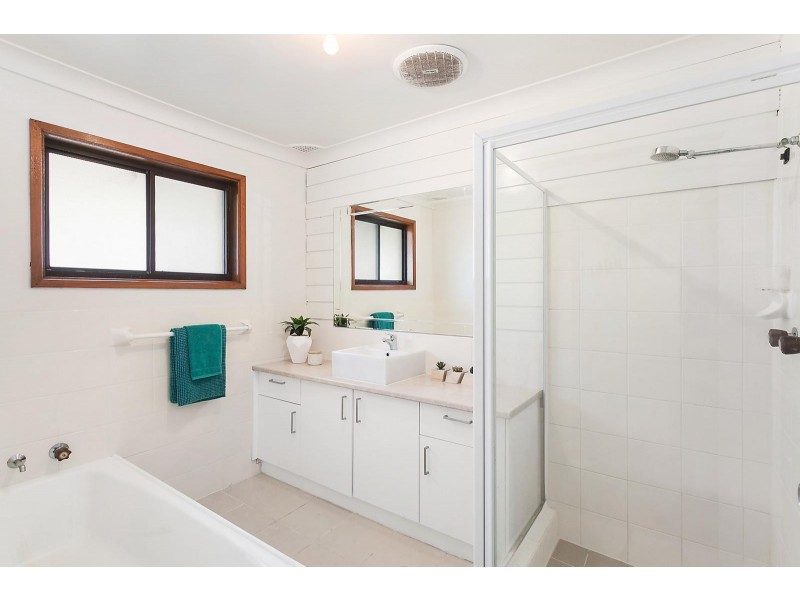 500 The Entrance Road, Bateau Bay NSW 2261