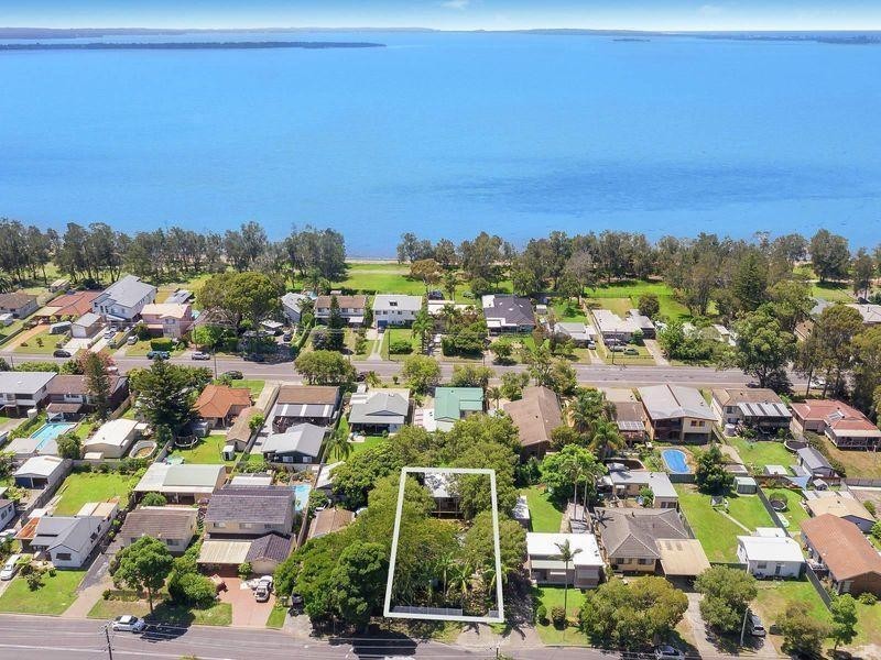 63 Kerry Crescent, Berkeley Vale NSW 2261