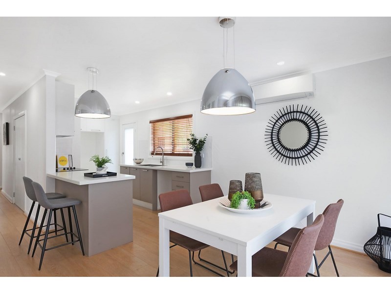 13 Bayline Drive, Point Clare NSW 2250