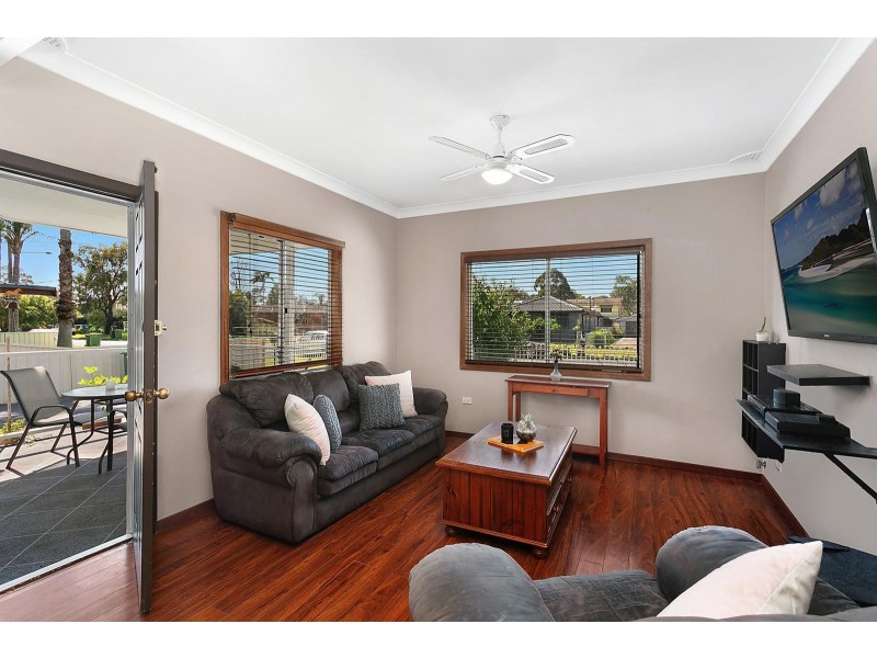 21 Buckingham Road, Berkeley Vale NSW 2261