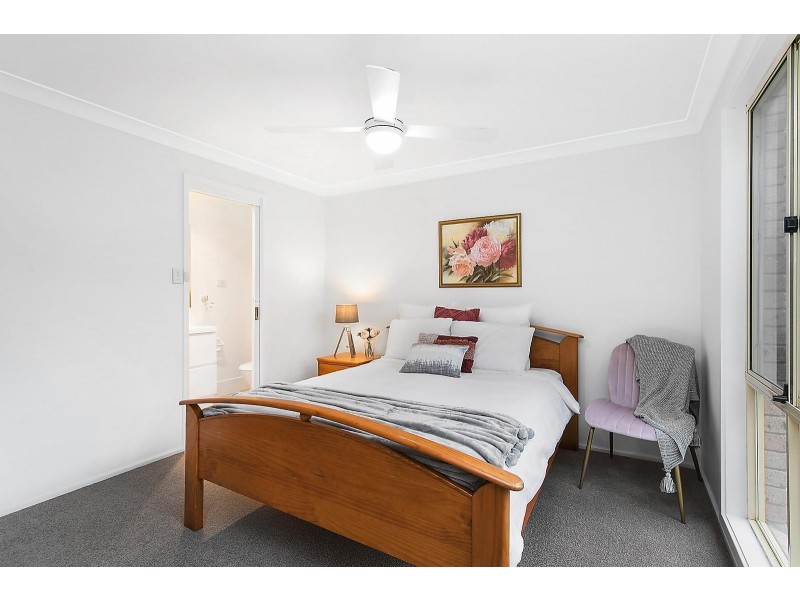 94 Albatross Road, Berkeley Vale NSW 2261