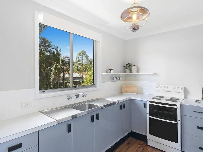 21 Jean Avenue, Berkeley Vale NSW 2261