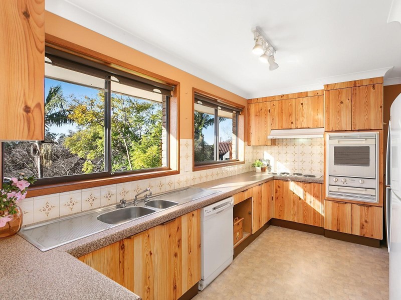 51 Hinemoa Avenue, Killarney Vale NSW 2261