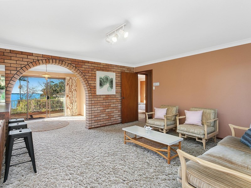 51 Hinemoa Avenue, Killarney Vale NSW 2261