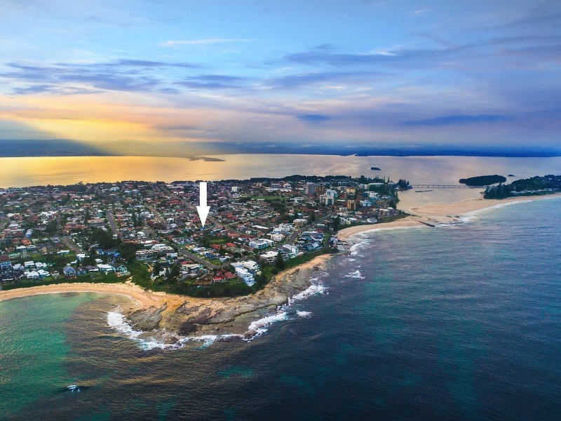 34 Bay Road, Blue Bay NSW 2261