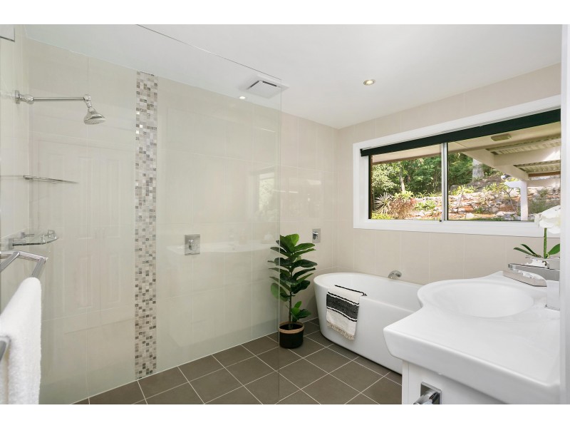 4 Victor Close, Tumbi Umbi NSW 2261