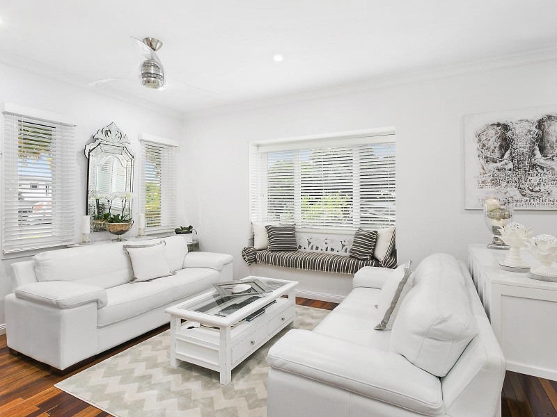 96 Bay Road, Blue Bay NSW 2261