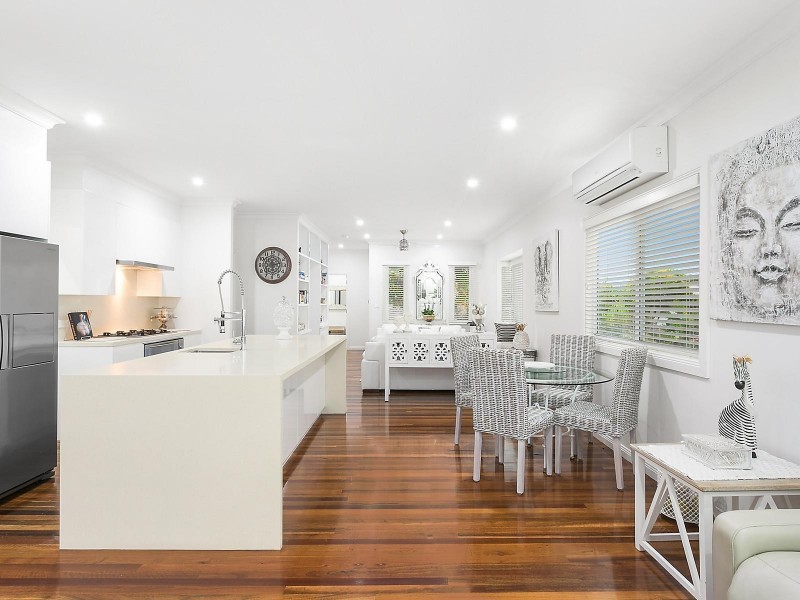 96 Bay Road, Blue Bay NSW 2261