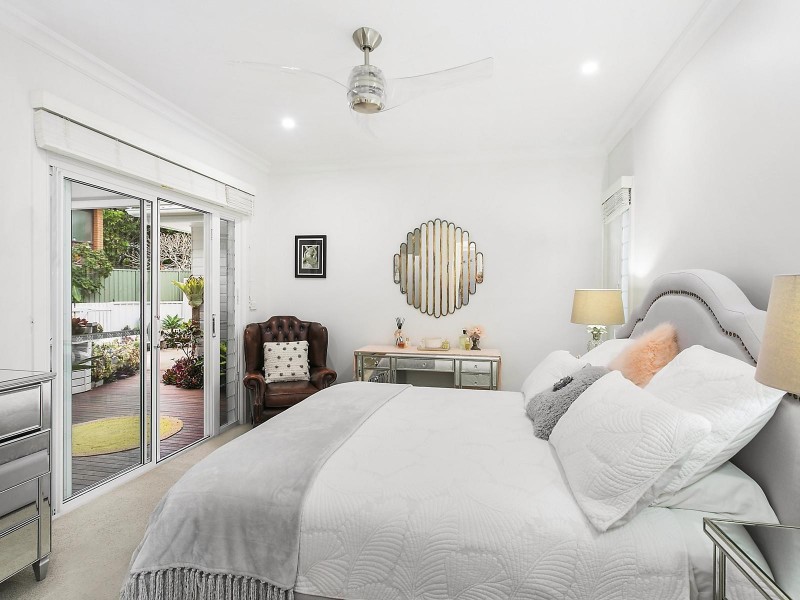 96 Bay Road, Blue Bay NSW 2261