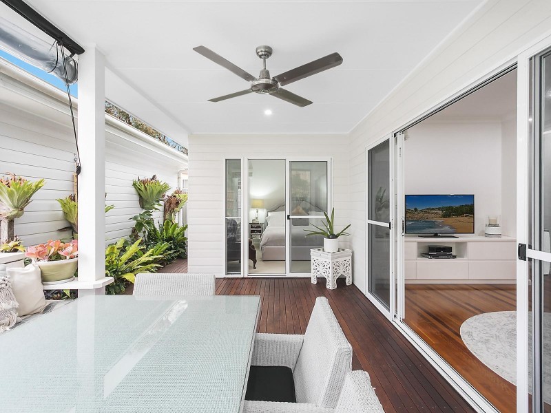 96 Bay Road, Blue Bay NSW 2261