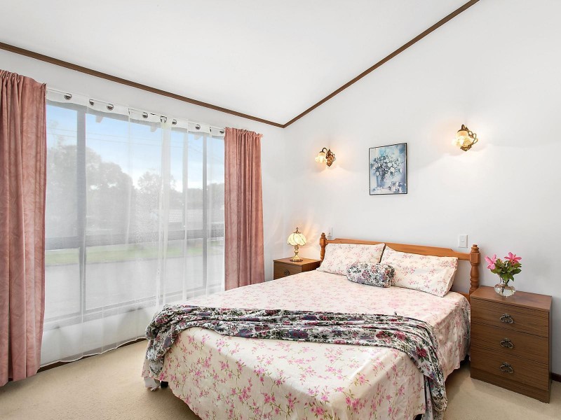 15 Cornish Avenue, Killarney Vale NSW 2261