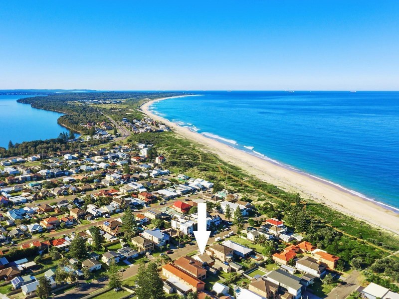 21 Stewart Street, The Entrance North NSW 2261