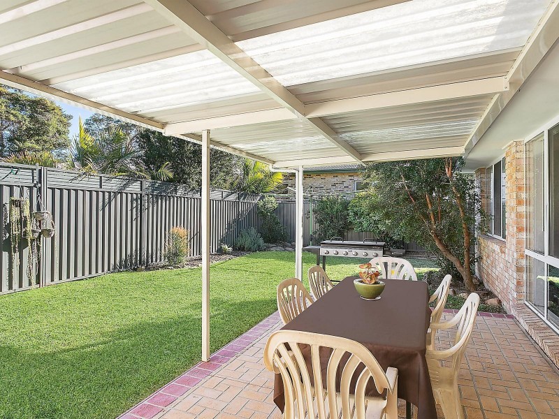 3 Carrington Close, Berkeley Vale NSW 2261