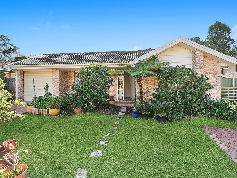 3 Carrington Close, Berkeley Vale NSW 2261