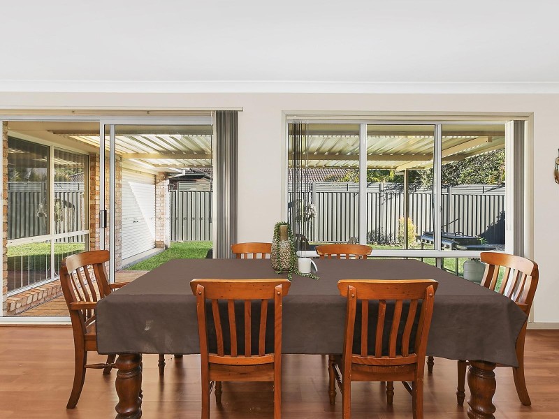3 Carrington Close, Berkeley Vale NSW 2261