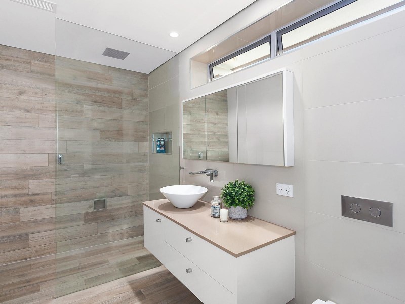 7 Windsor Road, Berkeley Vale NSW 2261